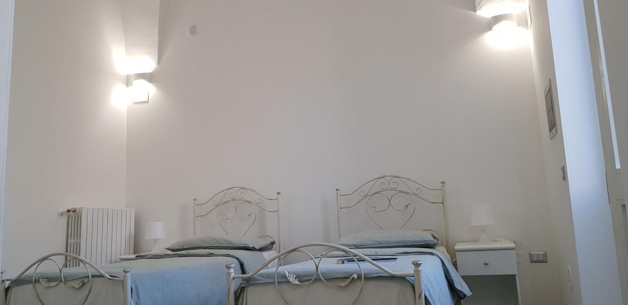 Il Cortile Segreto - Con Parcheggio Privato Lecce Exterior foto
